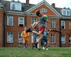 If you want your kids to thrive this summer, don’t just turn off their phones – open your front door, too | Lenore Skenazy
