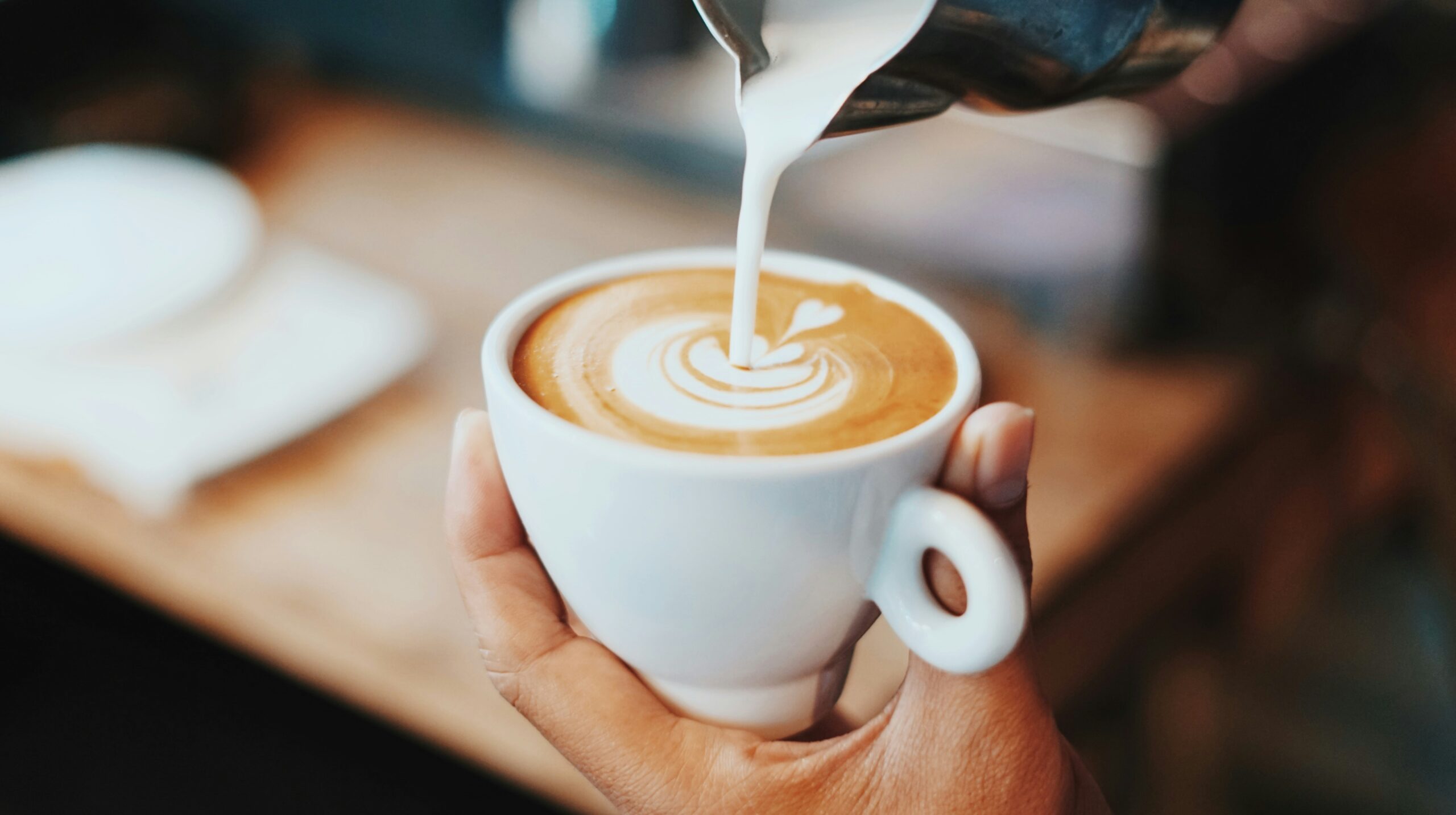 Coffee, tea and dementia risk: does your daily brew help?